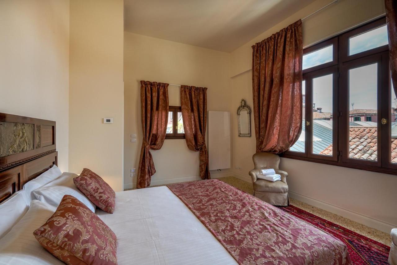 Ca' Longo Palace Damasco Benátky Exteriér fotografie